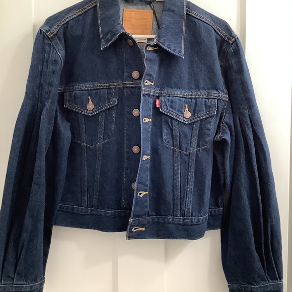 LEVIS PREMIUM Full Sleeve Trucker Jacket - Picture 2 of 9